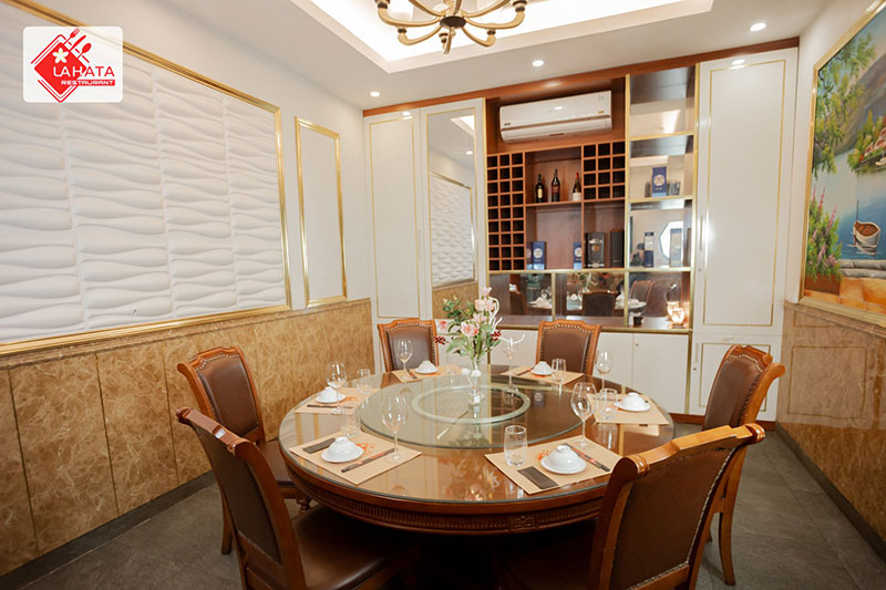Lahata – Nhà hàng có phòng VIP tiếp khách sang trọng tại Hà Nội