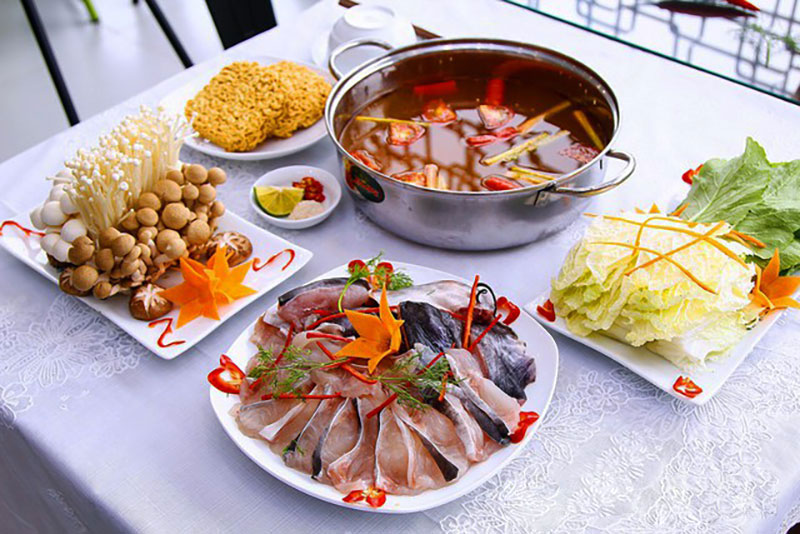 Những món ngon từ cá lăng tại nhà hàng Lahata